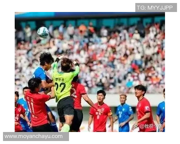 足球明星队与职业队激情对决谁能赢得这场巅峰对抗赛